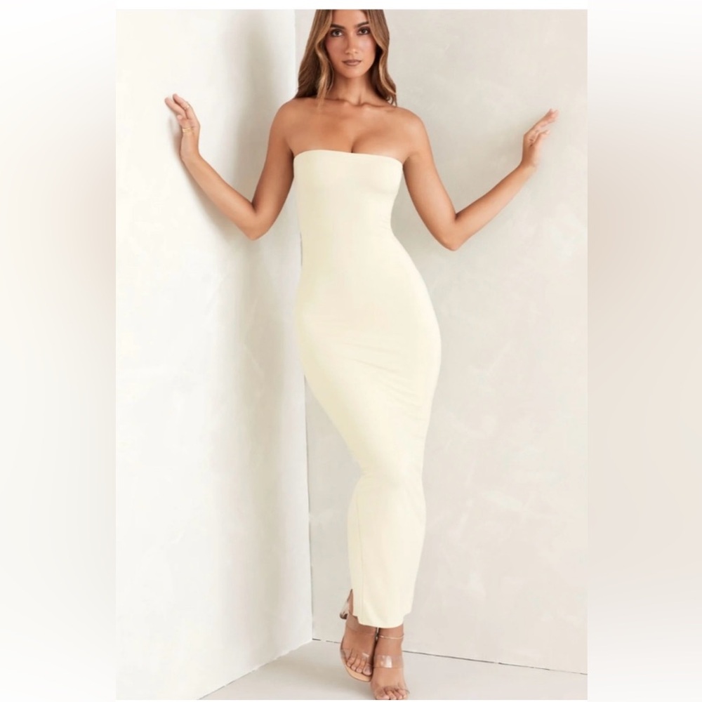 Oh Polly KALI Bandeau Maxi Dress in Ivory
size 2
worn once